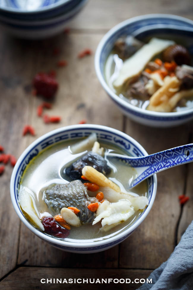 herbal chicken soup| chinasicihuanfood.com