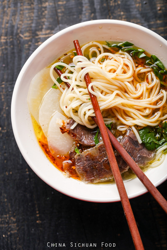 Lanzhou beef noodle soup