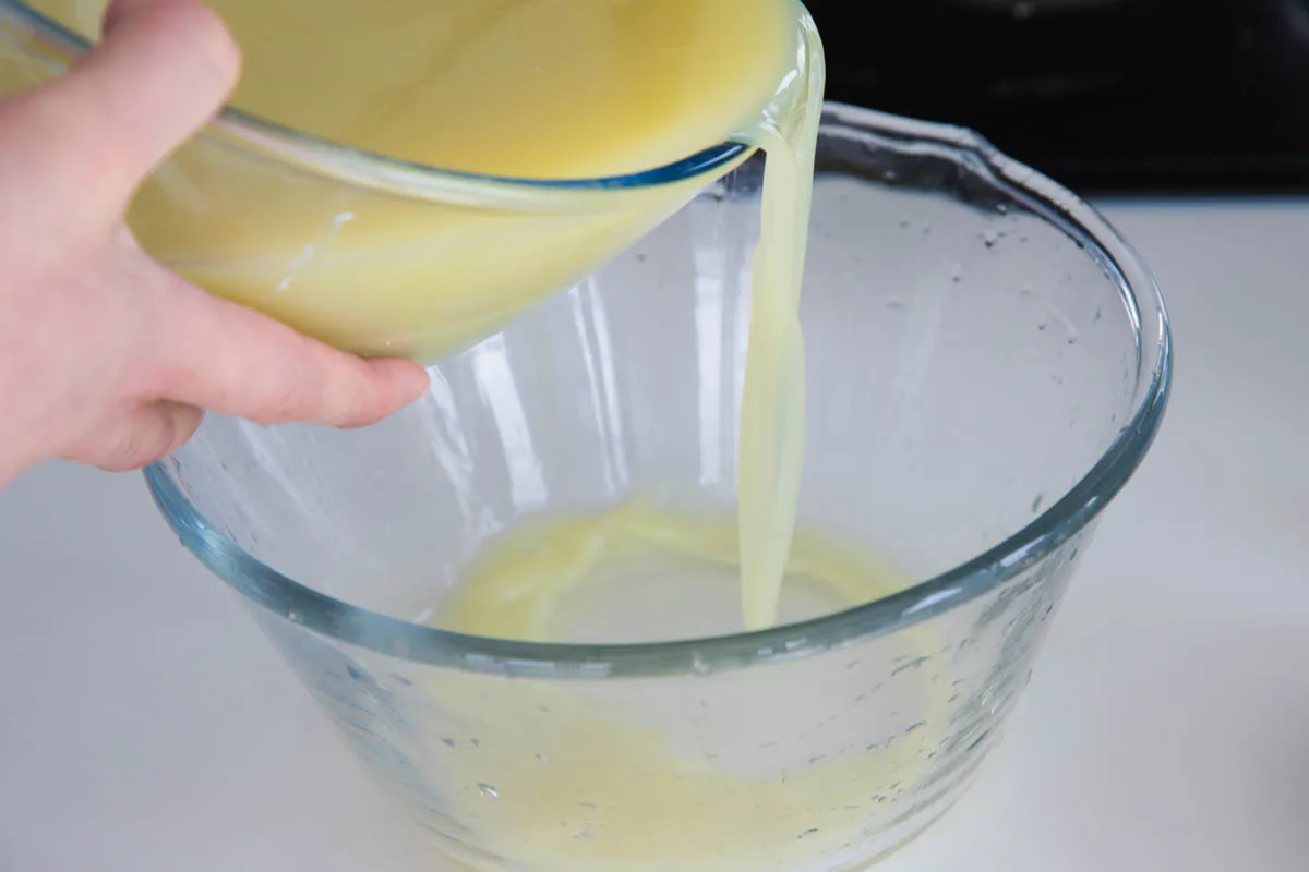 pour off the liquid to get the mung bean starch