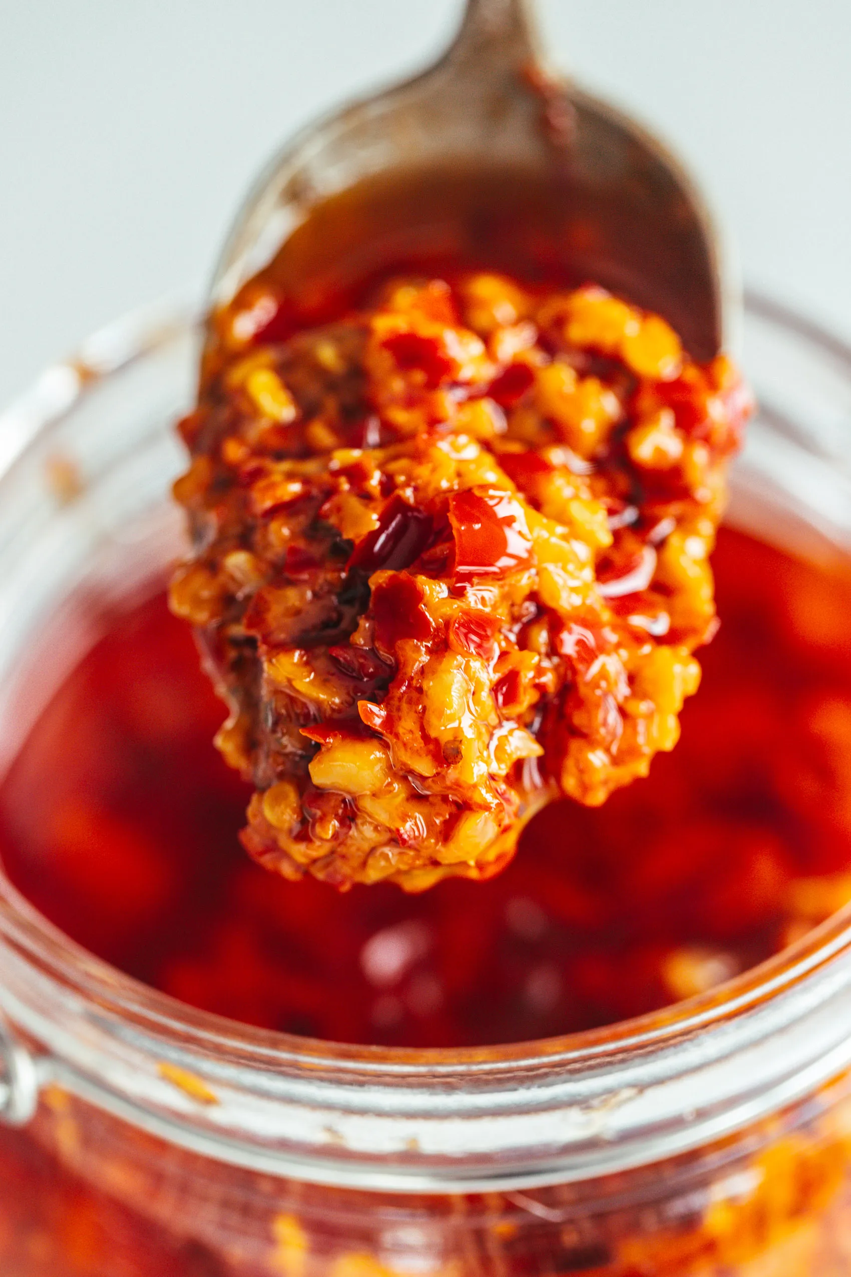 Chinese garlic chli sauce and steamed oyster | chinasichuanfood.com