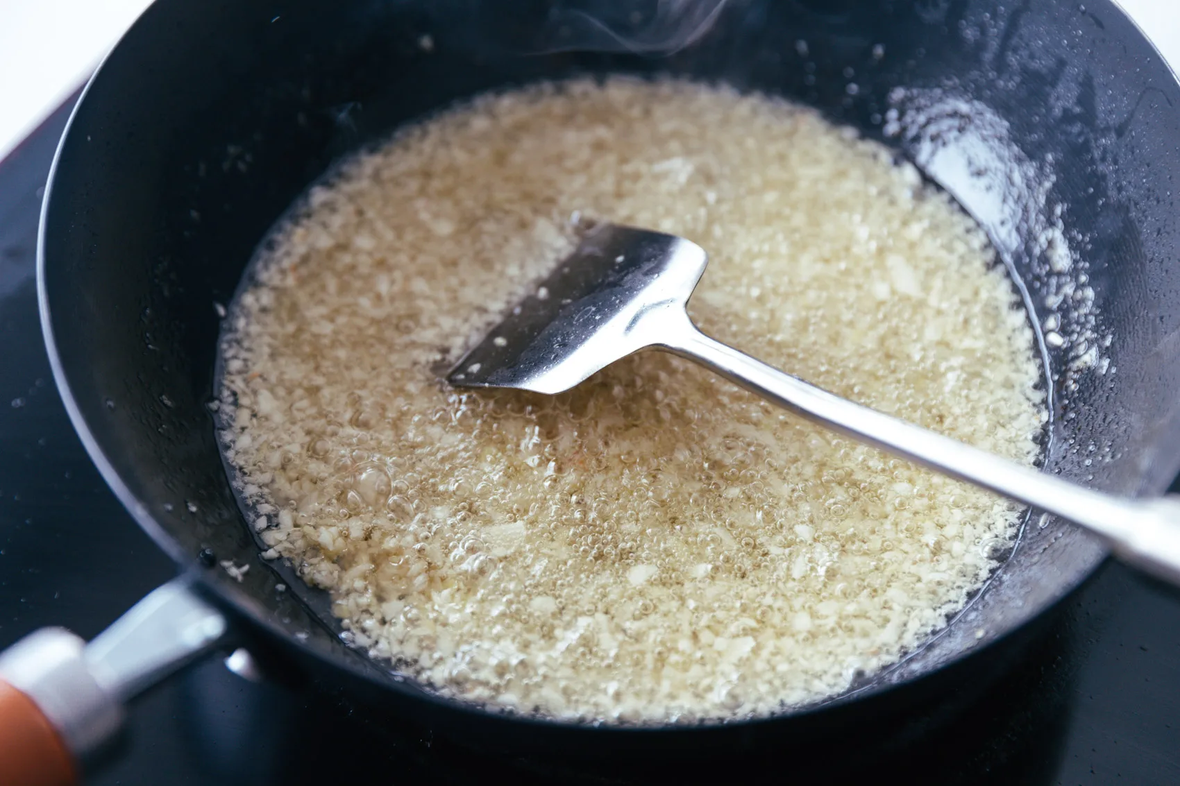 Chinese garlic chili sauce | chinasichuanfood.com