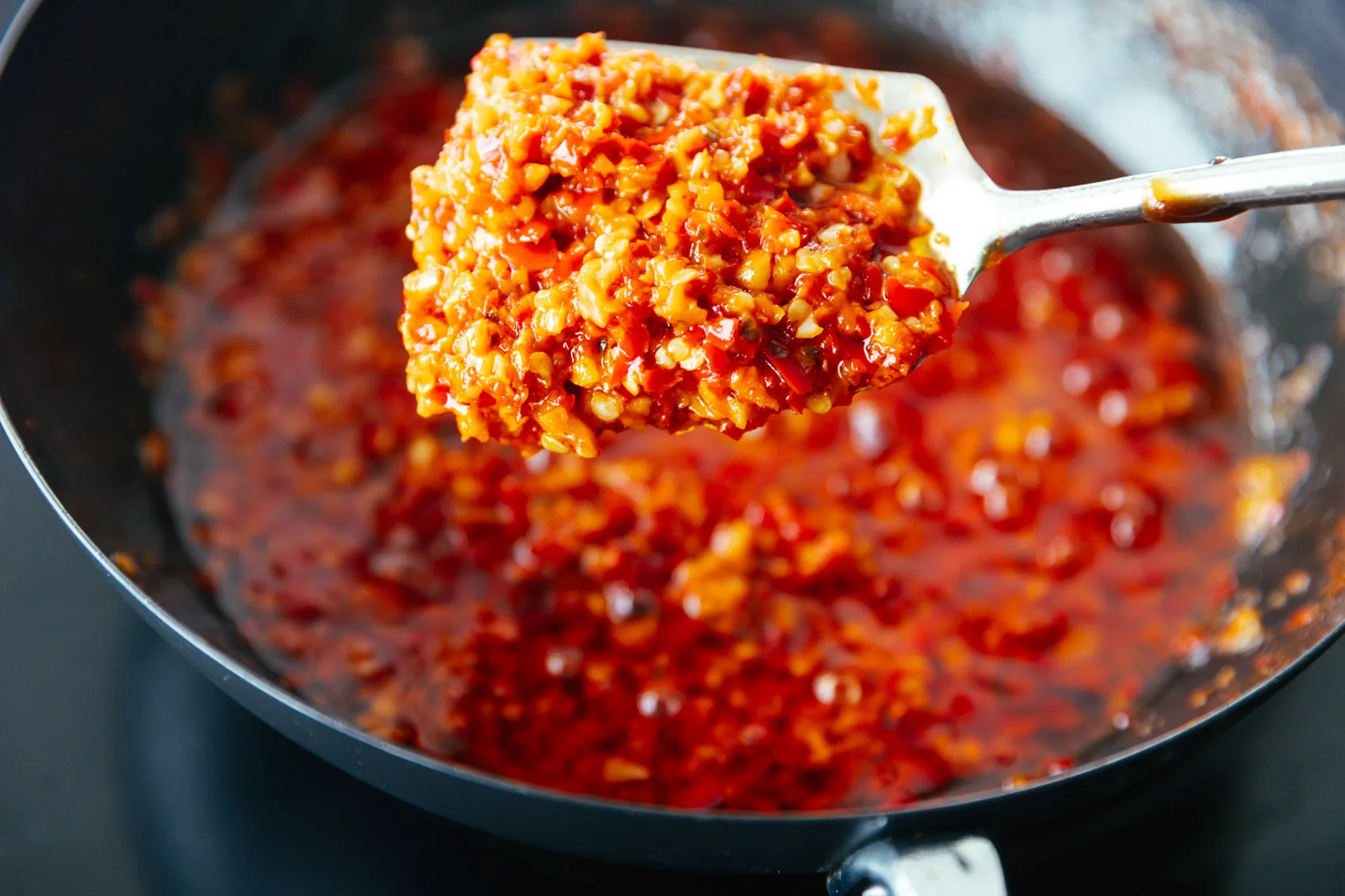 Chinese garlic chili sauce | chinasichuanfood.com