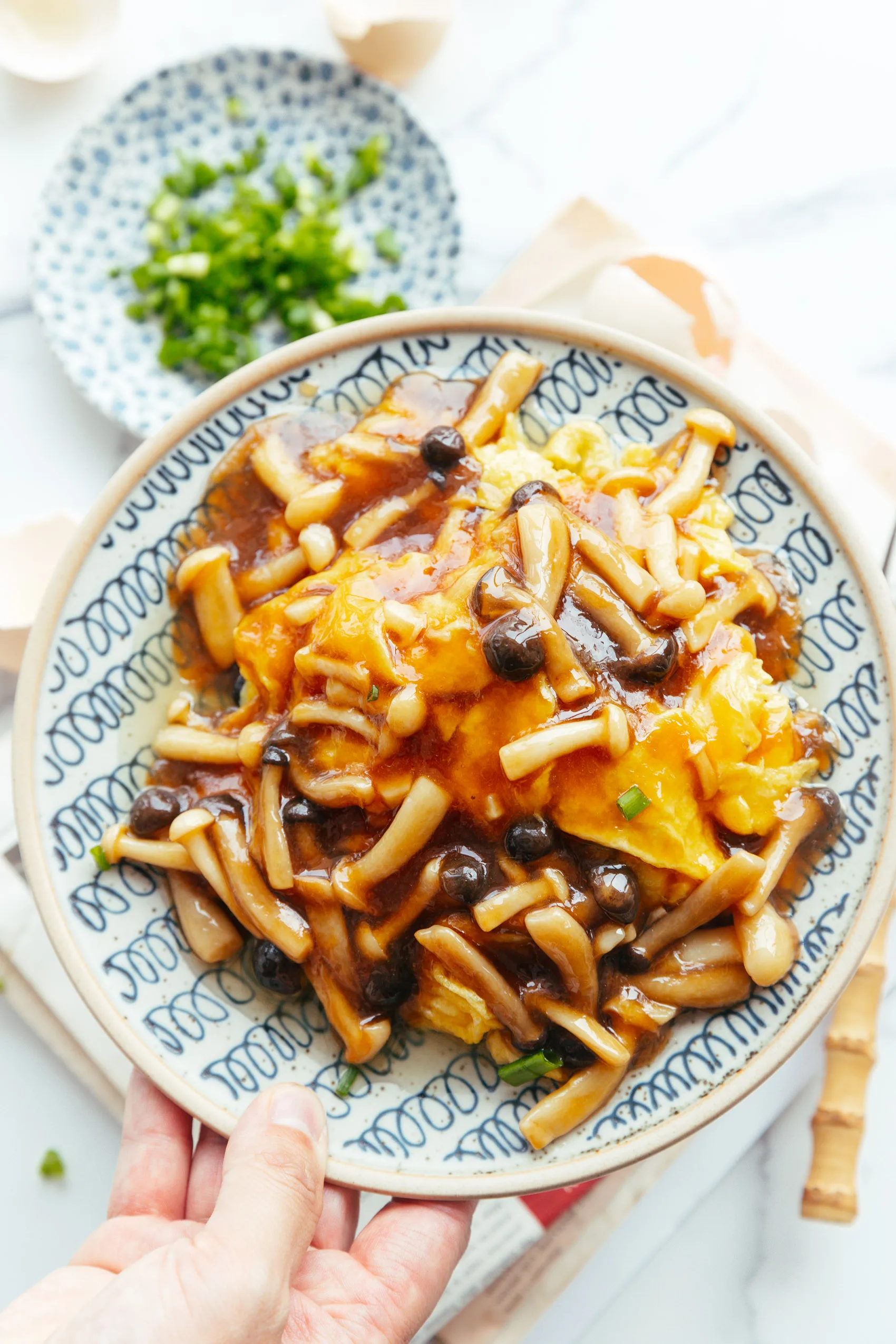 mushroom and egg in brown sauce | chinasichuanfood.com