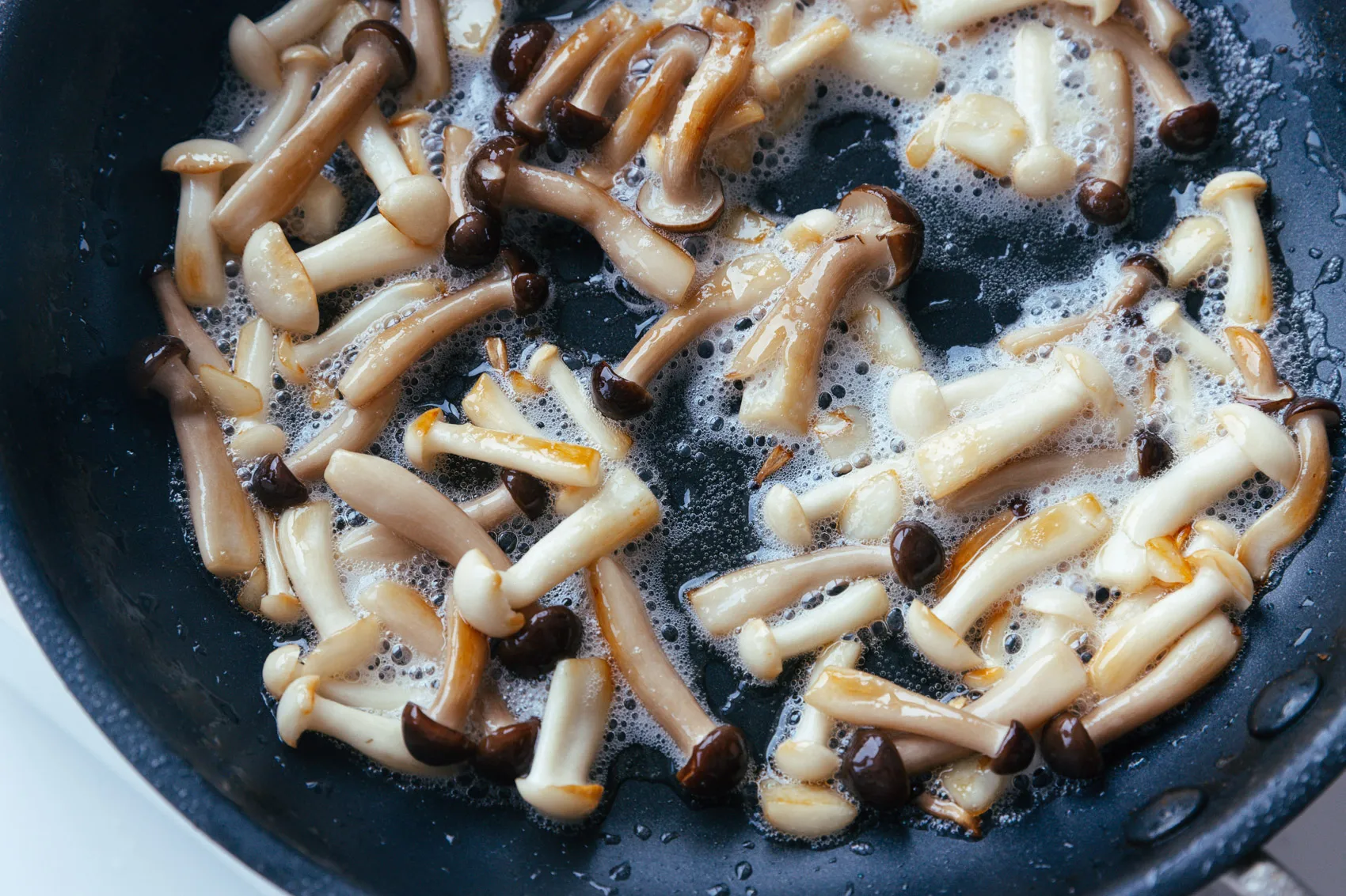 mushroom and egg in brown sauce | chinasichuanfood.com