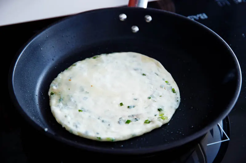 scallion pancakes|chinasichuanfood.com