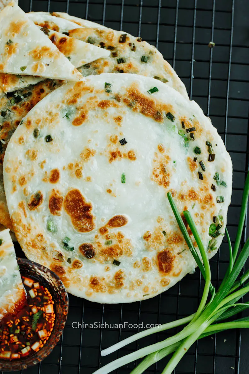 scallion pancakes|chinasichuanfood.com