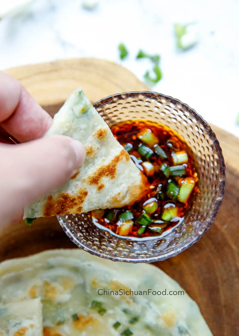 scallion pancakes|chinasichuanfood.com