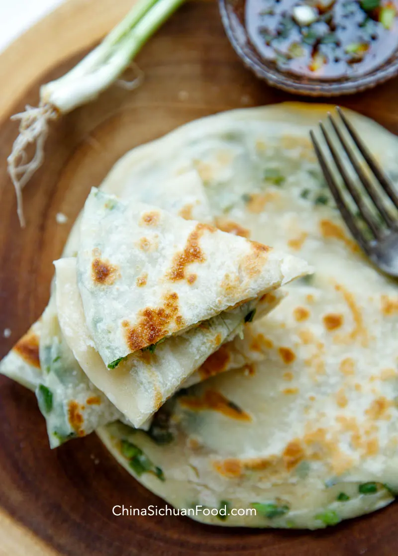 scallion pancakes|chinasichuanfood.com